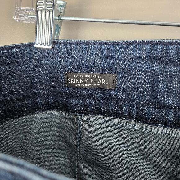 White House Black Market Extra High Rise Skinny Flare Jeans Size 14 - Picture 4 of 7